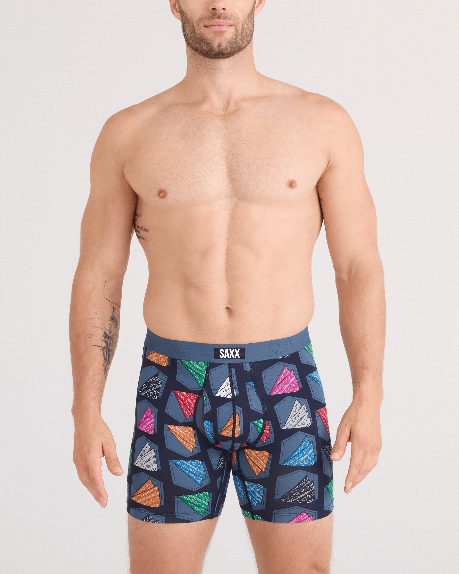 Front - Model wearing Vibe Xtra Soft Comfort Boxer Brief Fly in Hankerchief-India Ink