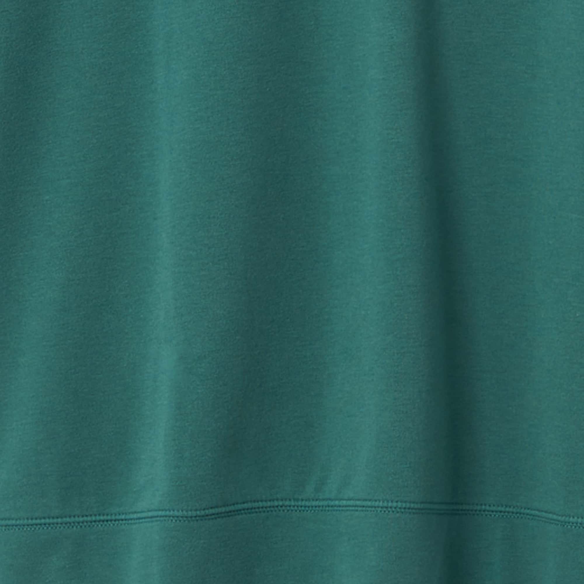 Swatch of 3Six Five Lounge Long Sleeve Crew in Pine