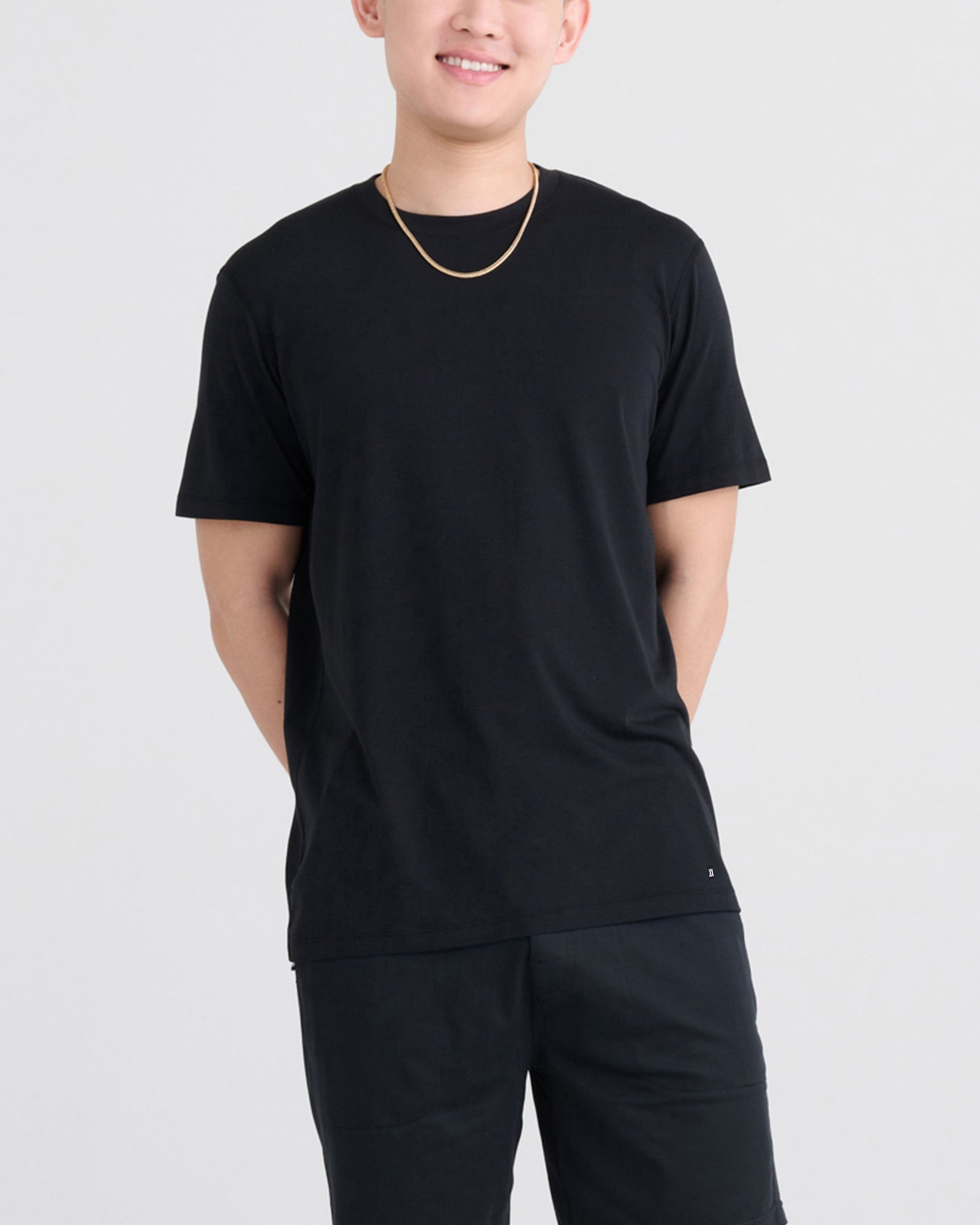 DropTemp® Cooling Cotton Tee - Black | SAXX Underwear
