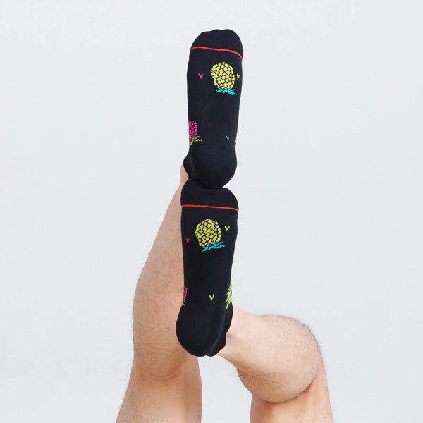Front - Model wearing Whole Package Low Show Sock in Pineapple Flip- Black