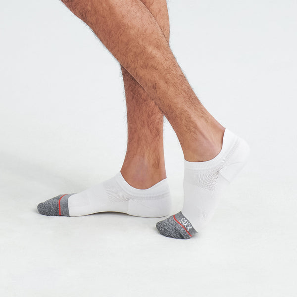 Front - Model wearing Whole Package Low Show Sock in White/Grey Heather