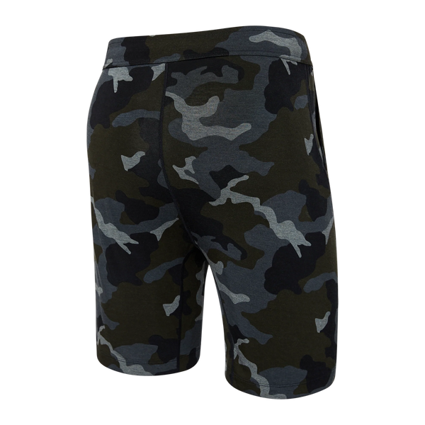 Nike sb everett clearance camo sweat shorts