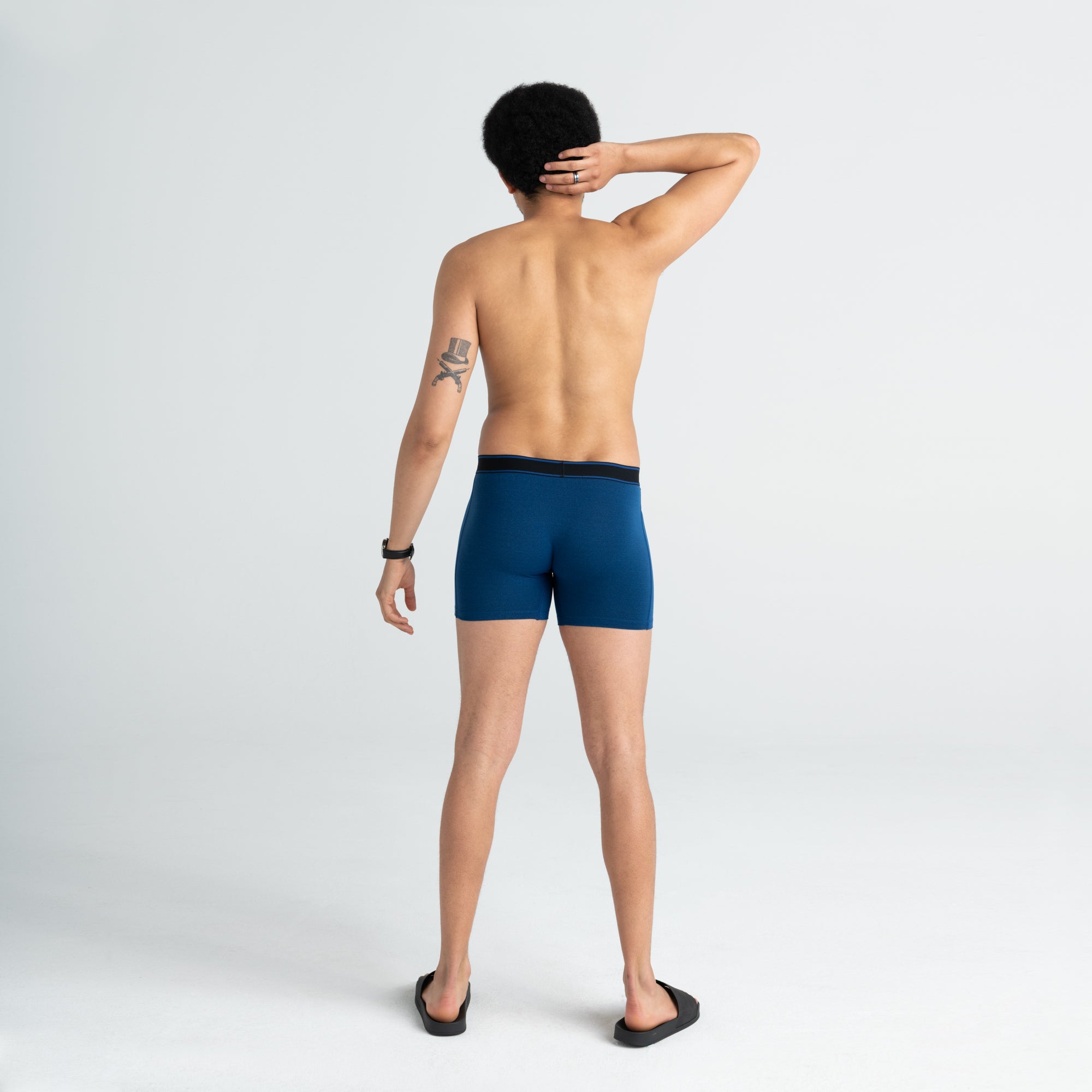 Back - Model wearing Daytripper Boxer Brief Fly 2 Pack in Black/City Blue Heather