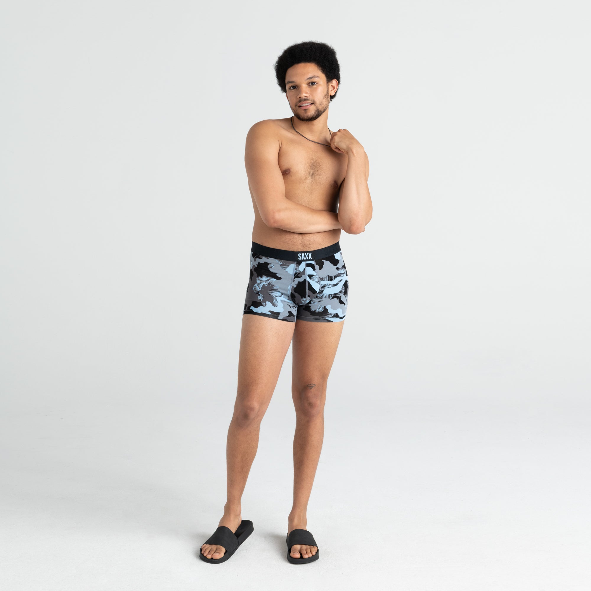 Front - Model wearing Vibe Trunk in Blue Camo Flora